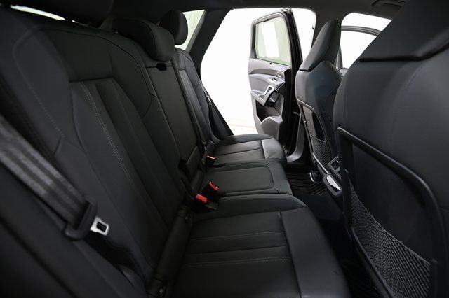 Used 2025 Audi Q5 Premium Plus w/ Premium Plus image 28