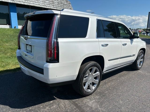 Used 2017 Cadillac Escalade Premium Luxury image 8