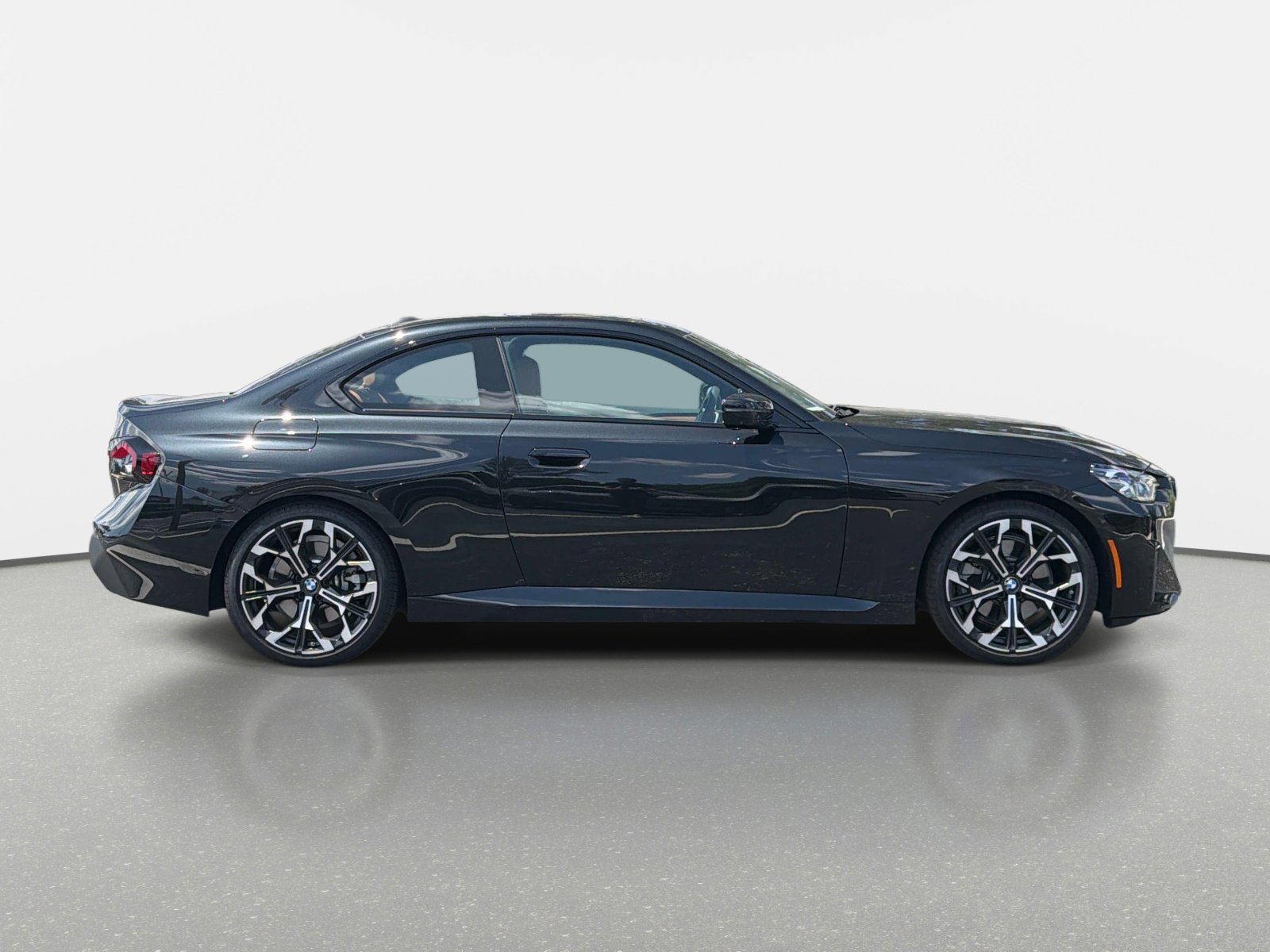 Used 2025 BMW 230i Coupe w/ Premium Package RWD image 2