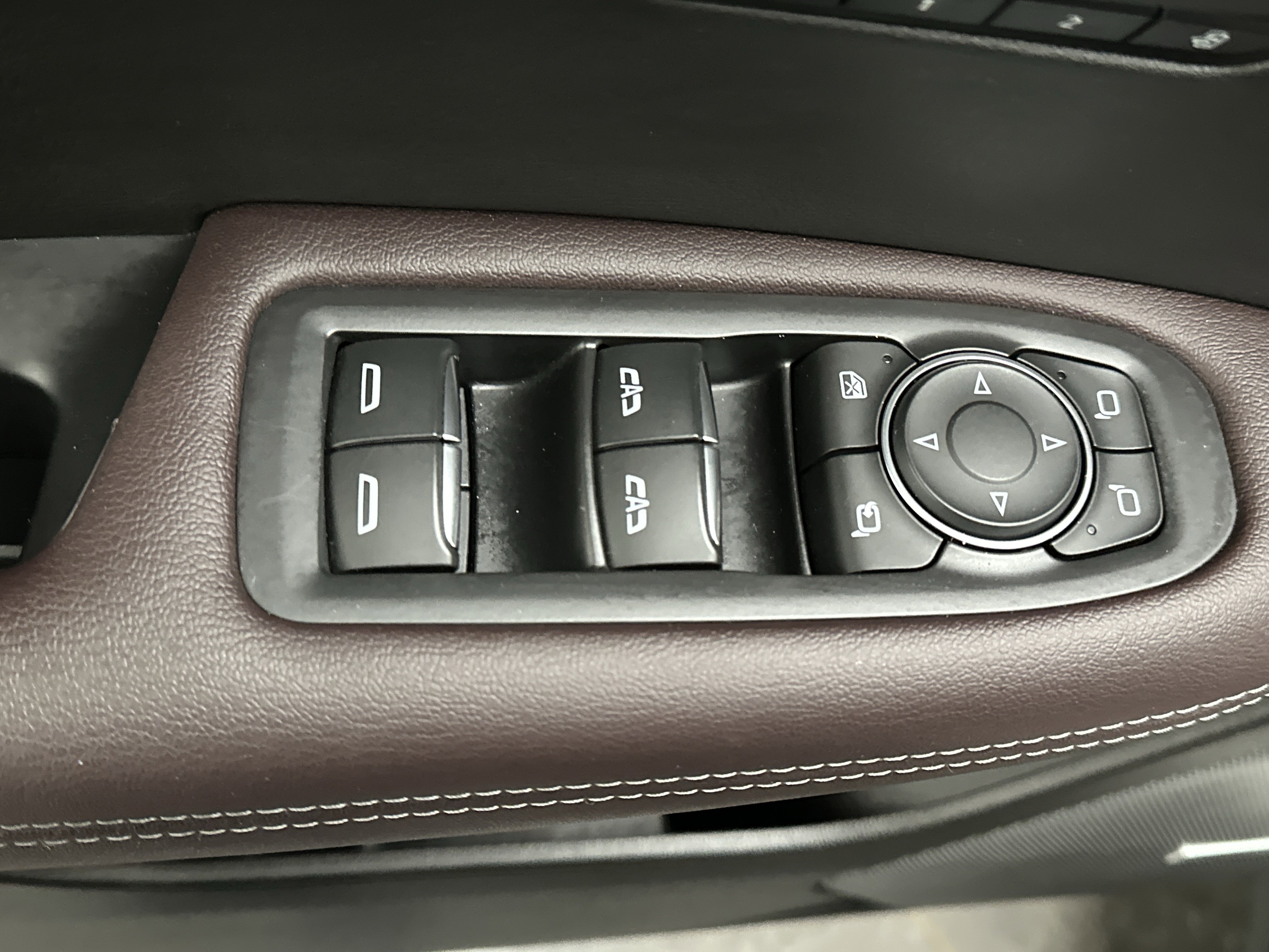 Used 2024 Cadillac XT6 Premium Luxury w/ Technology Package image 20