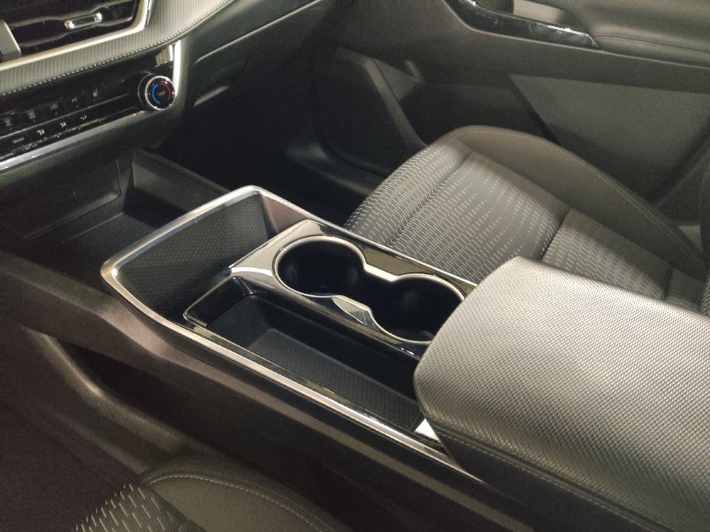 Used 2025 Chevrolet Equinox LT image 26