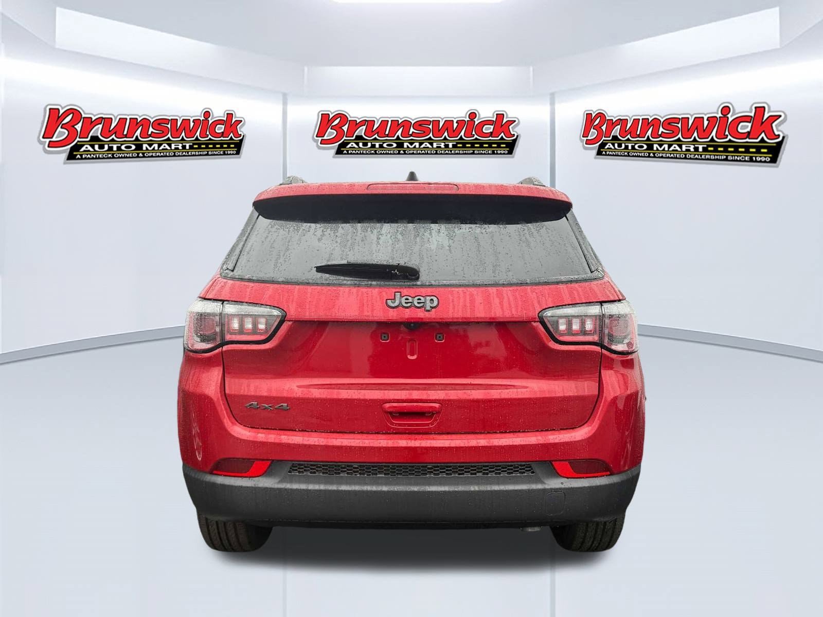 New 2026 Jeep Compass Latitude AWD/4WD image 4