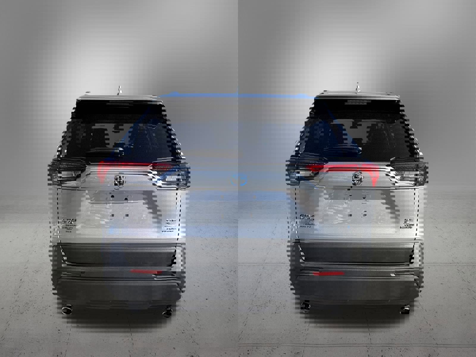 Used 2024 Toyota RAV4 XLE image 8