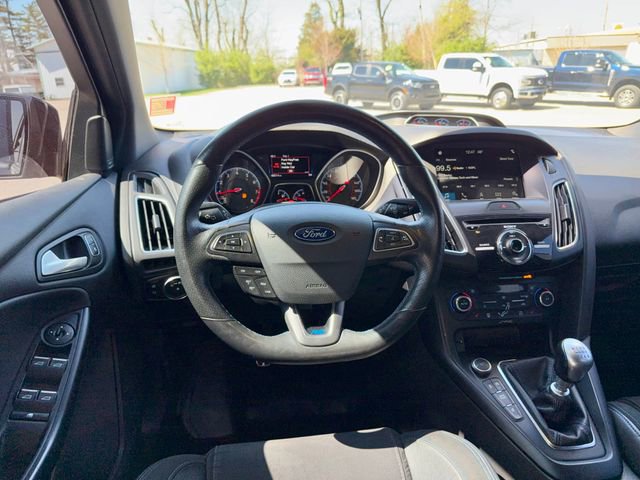 Used 2017 Ford Focus RS image 15