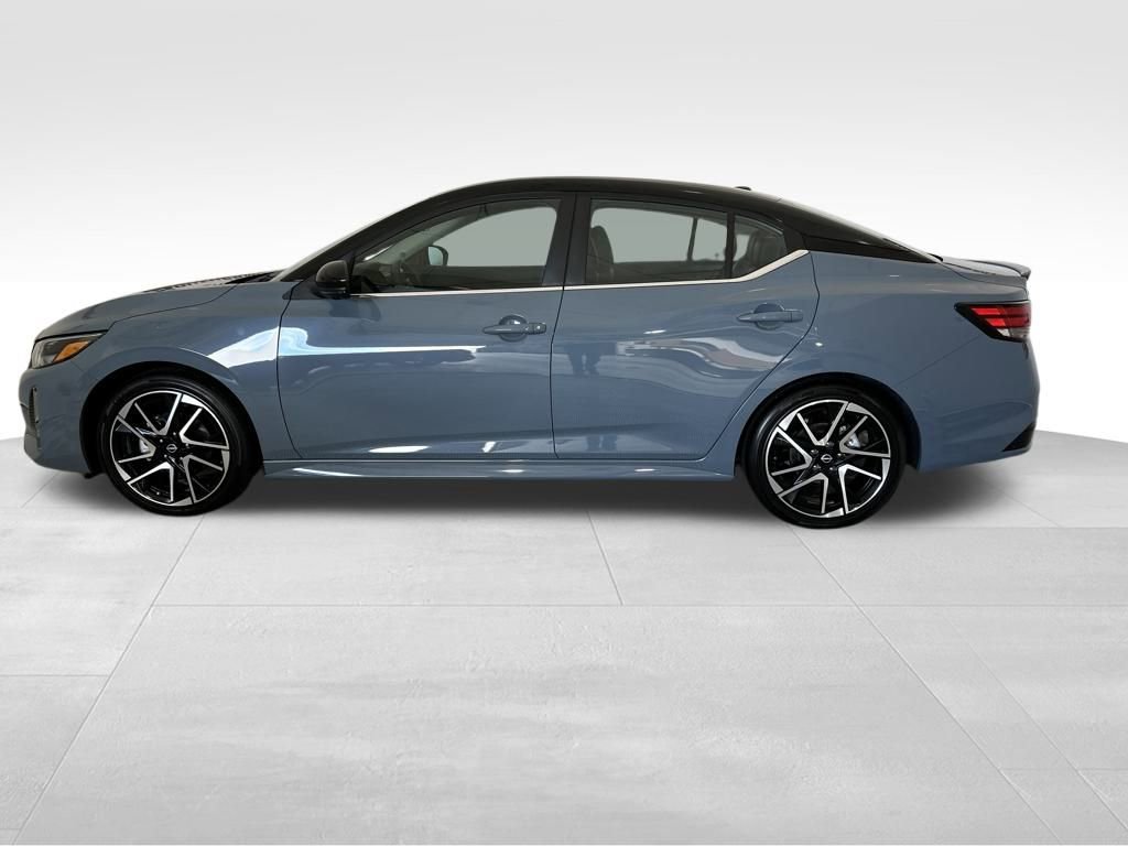 Certified 2024 Nissan Sentra SR w/ SR Premium Package image 18