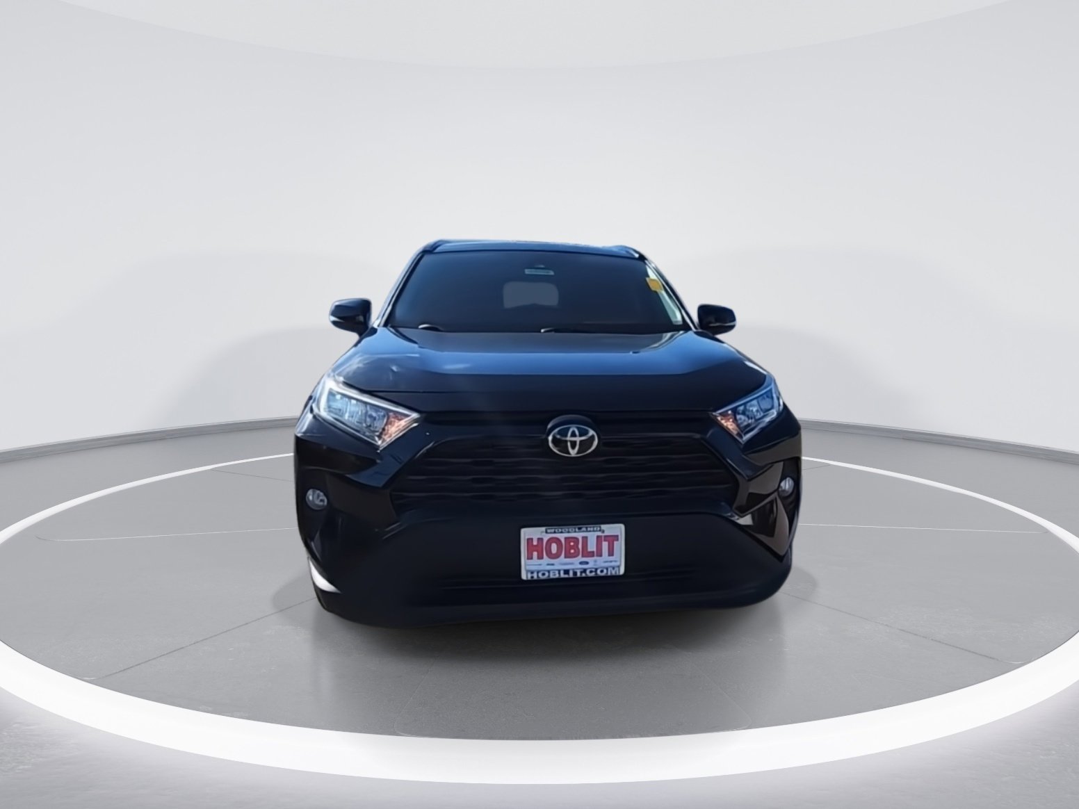 Used 2021 Toyota RAV4 XLE image 3