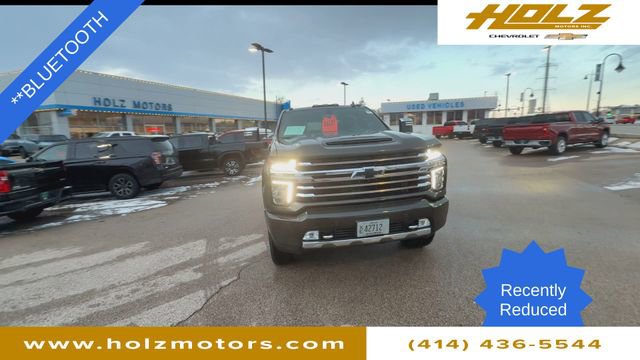 Certified 2022 Chevrolet Silverado 2500 High Country w/ LPO, Dark Essentials Package image 3