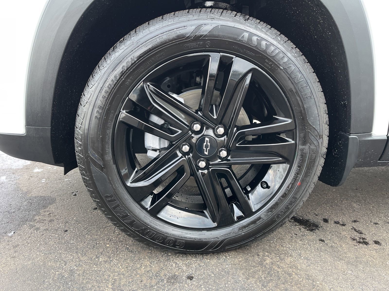 New 2026 Chevrolet Trax ACTIV w/ Sunroof Package image 9