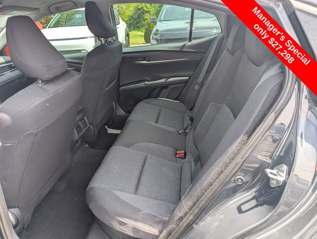 Used 2025 Toyota Camry LE AWD/4WD image 9