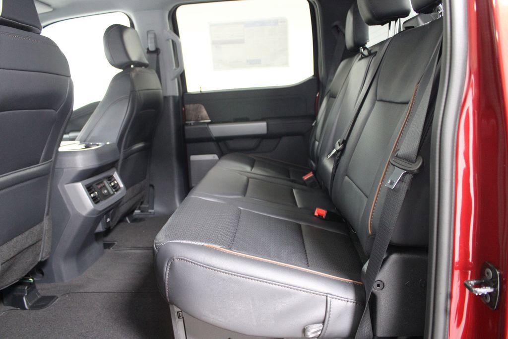 New 2026 Ford F250 Lariat w/ Black Appearance Package image 27
