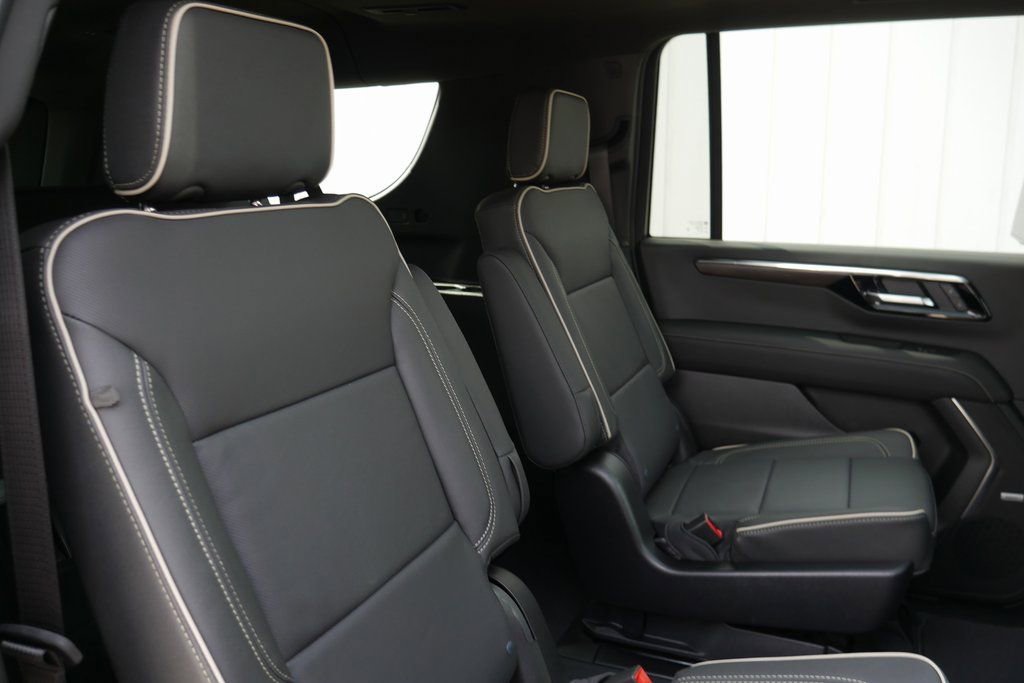 New 2026 Chevrolet Suburban Premier image 26