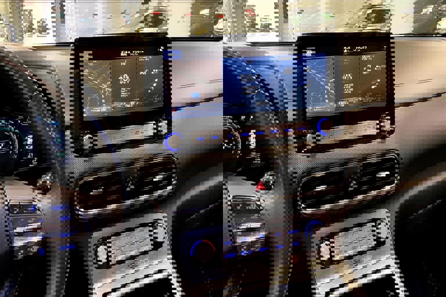 Used 2020 Hyundai Kona Ultimate image 6