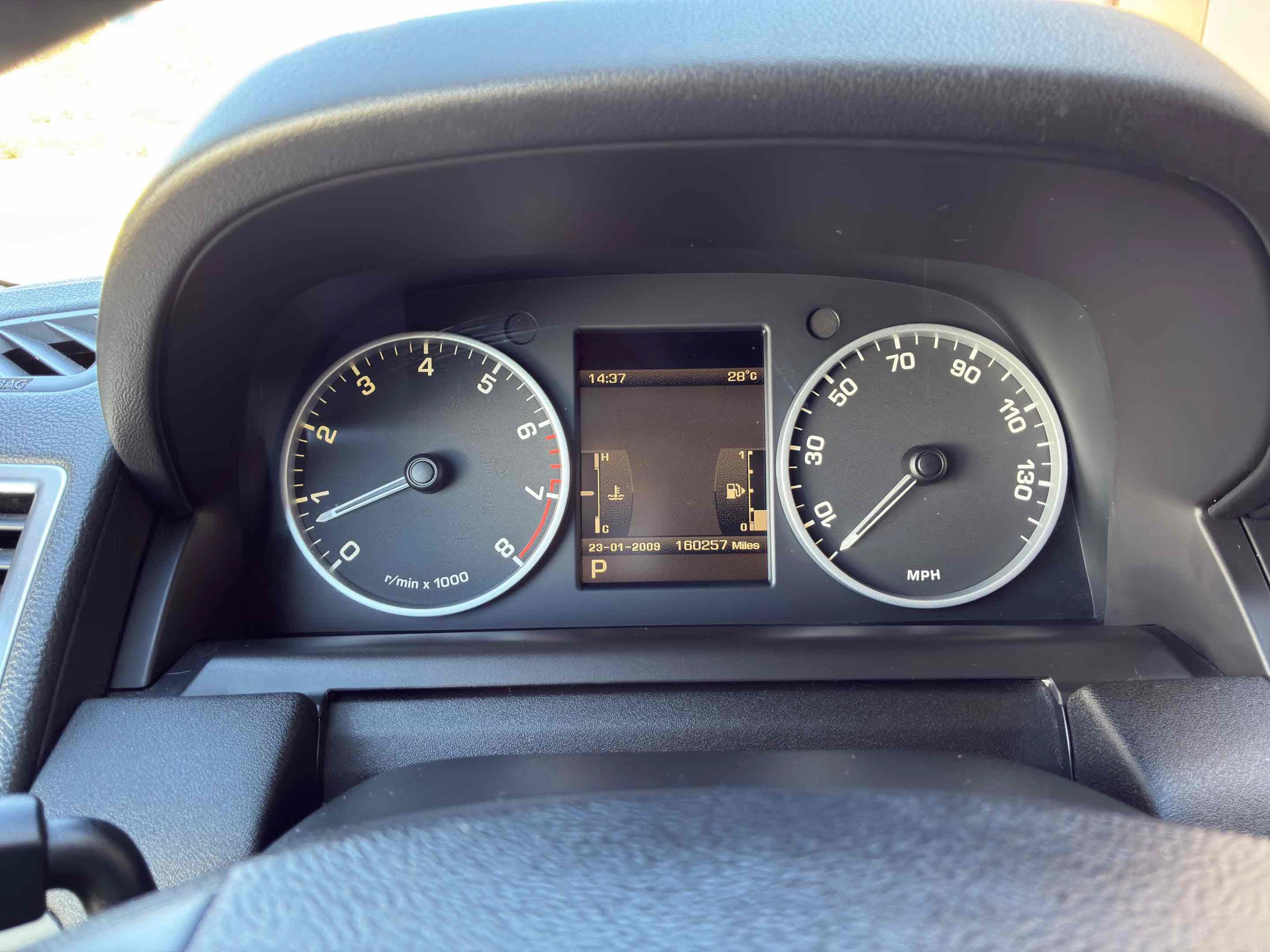 Used 2011 Land Rover Range Rover Sport HSE AWD/4WD image 22