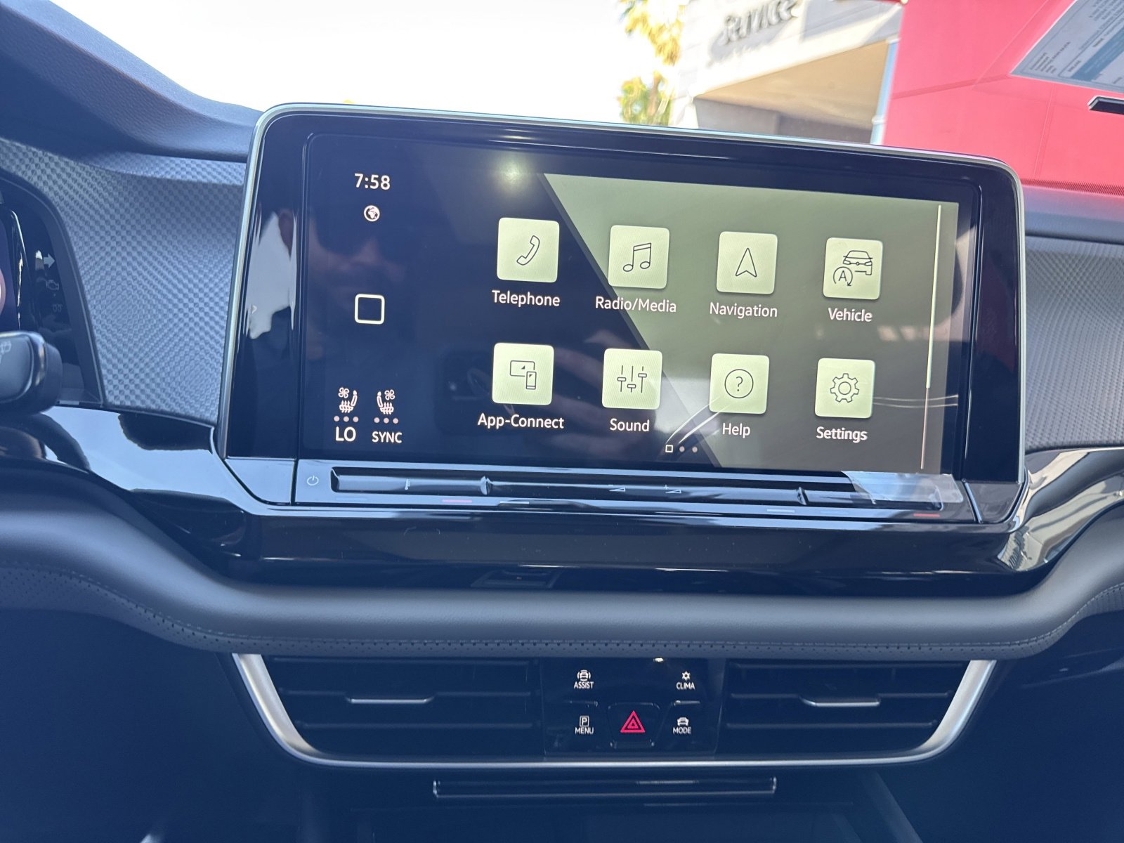 New 2026 Volkswagen Atlas Peak Edition image 24