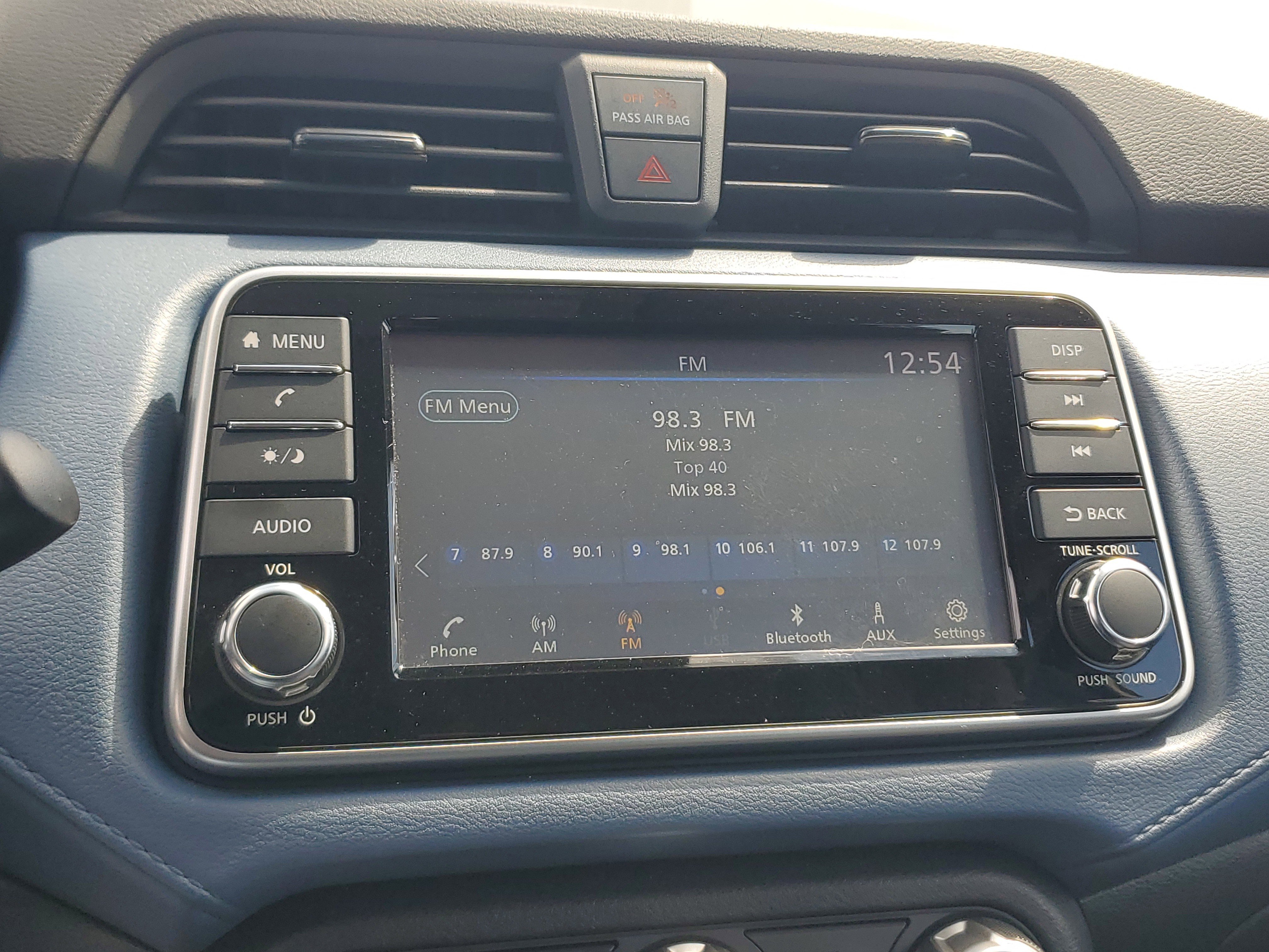 Certified 2025 Nissan Versa SV image 21