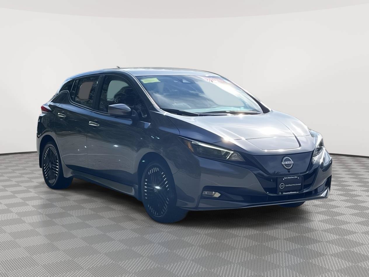 Certified 2025 Nissan Leaf SV Plus FWD image 3