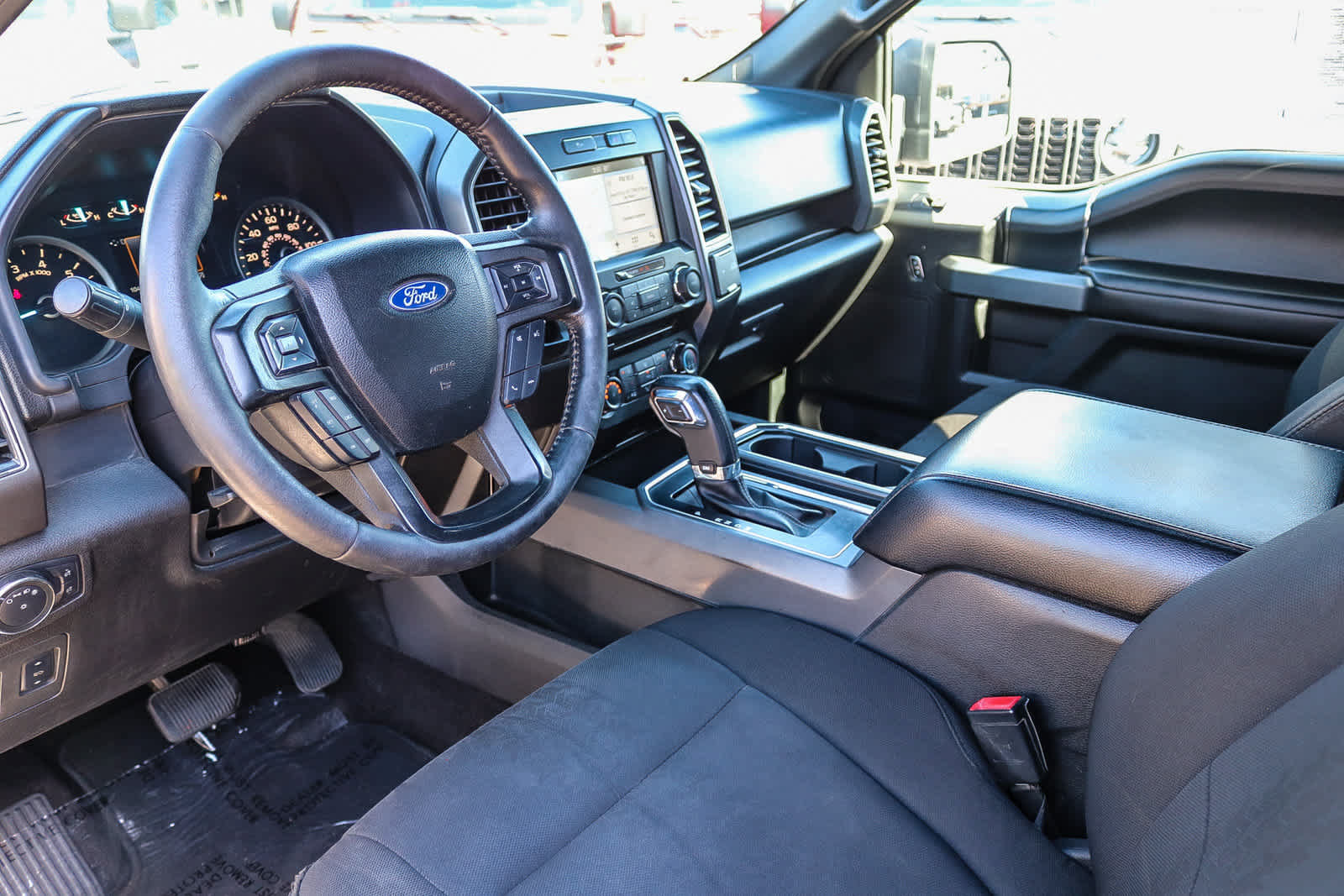 Used 2018 Ford F150 XLT w/ Equipment Group 302A Luxury RWD image 17