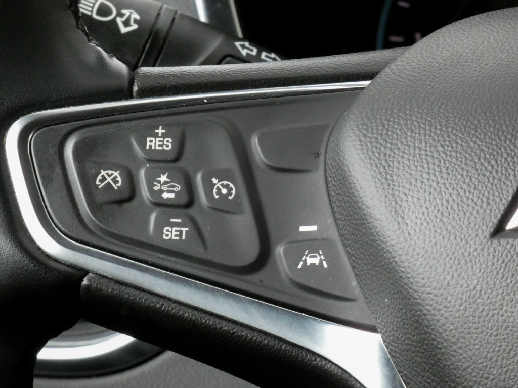 Used 2024 Chevrolet Equinox LT AWD/4WD image 11