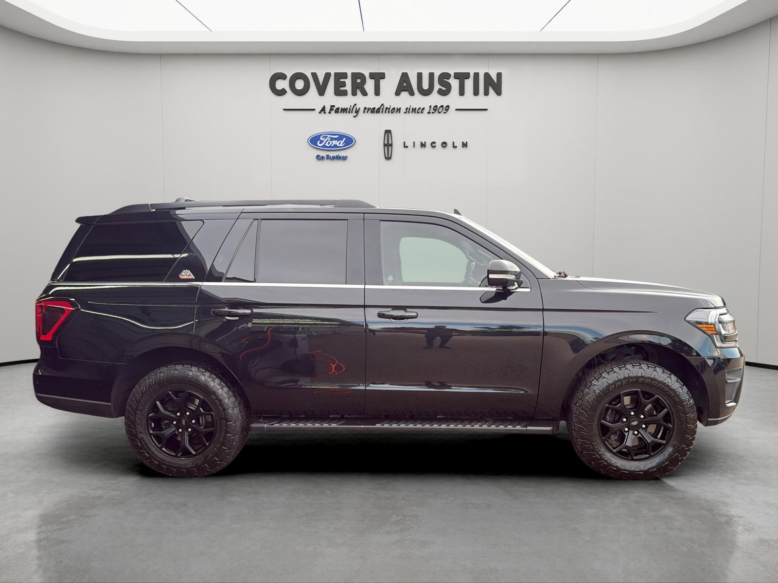 Used 2022 Ford Expedition Timberline AWD/4WD image 6
