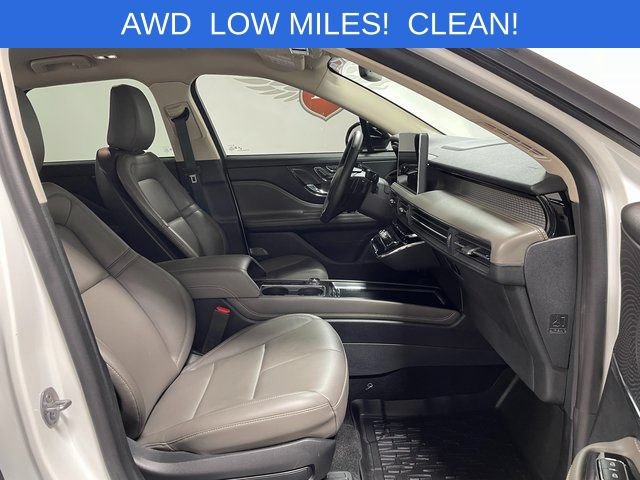 Used 2023 Lincoln Corsair AWD image 22