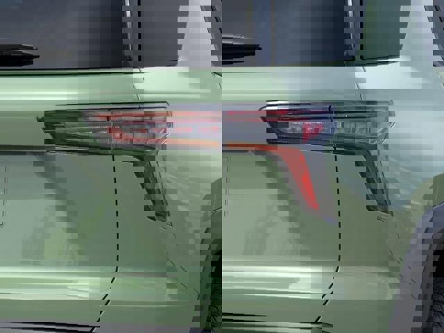 New 2026 Chevrolet Equinox LT image 11