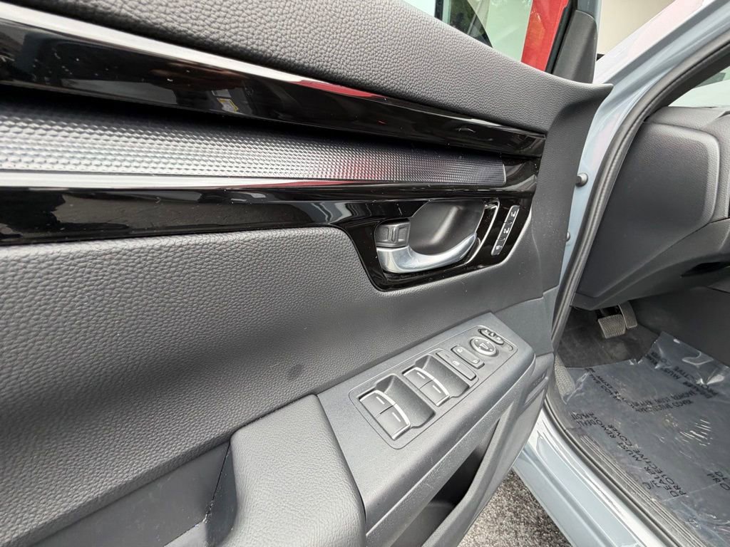 Used 2024 Honda CR-V Sport Touring image 13