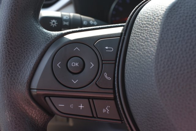 Used 2021 Toyota RAV4 XLE FWD image 21