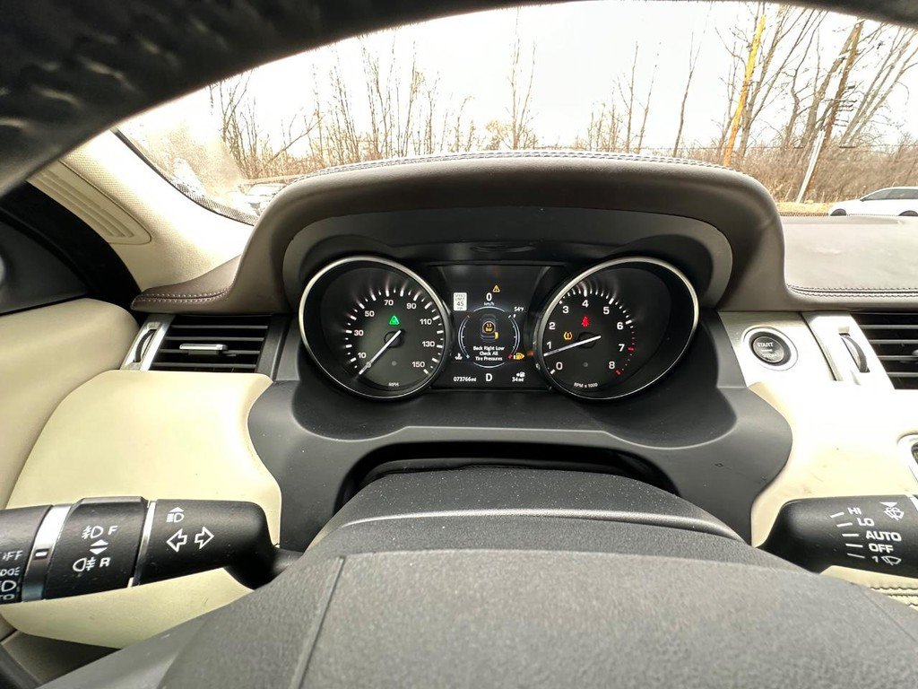 Used 2017 Land Rover Range Rover Evoque Autobiography AWD/4WD image 22