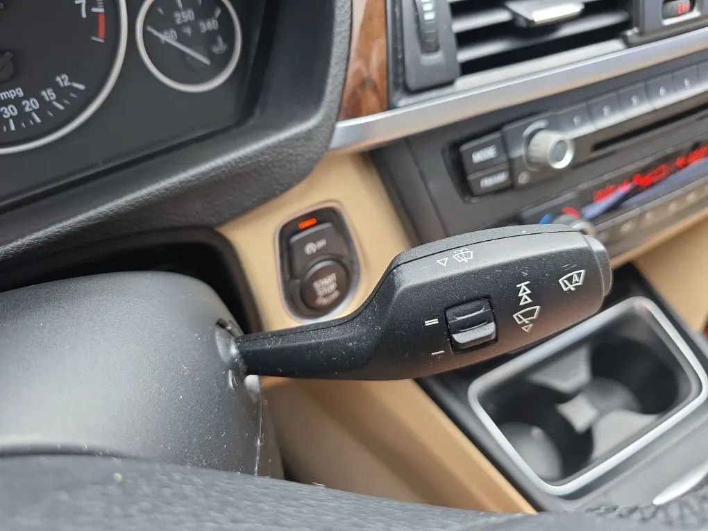 Used 2015 BMW 328i Sedan RWD image 22