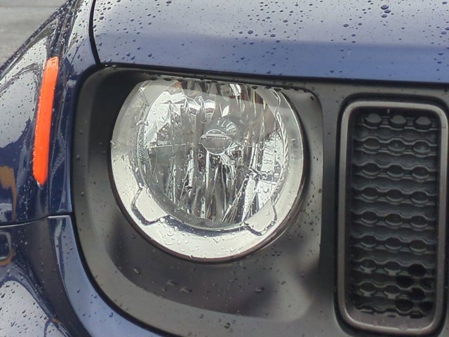 Used 2021 Jeep Renegade Latitude w/ Sun & Sound Group image 11