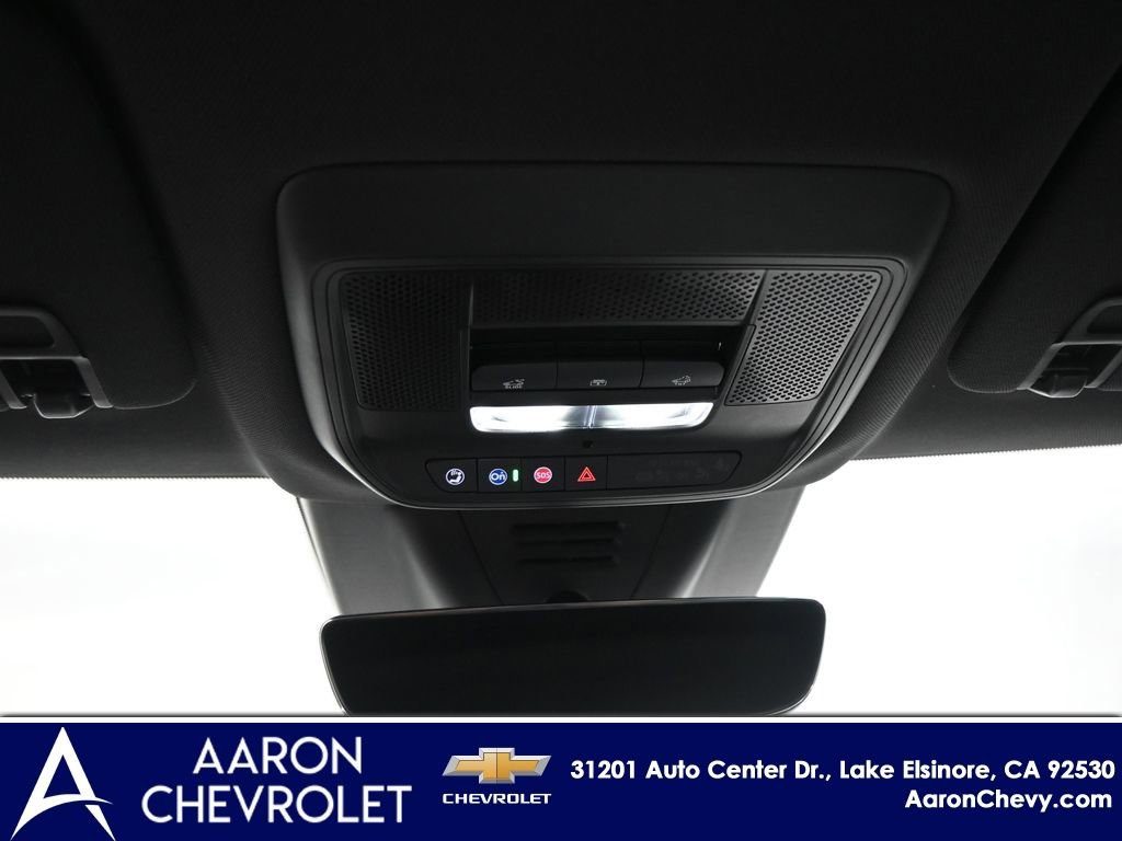 New 2025 Chevrolet Equinox EV LT image 13