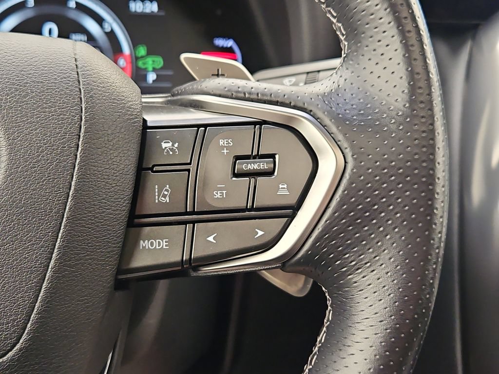 Used 2023 Lexus LX 600 F Sport w/ Accessory Package (P3) AWD/4WD image 32
