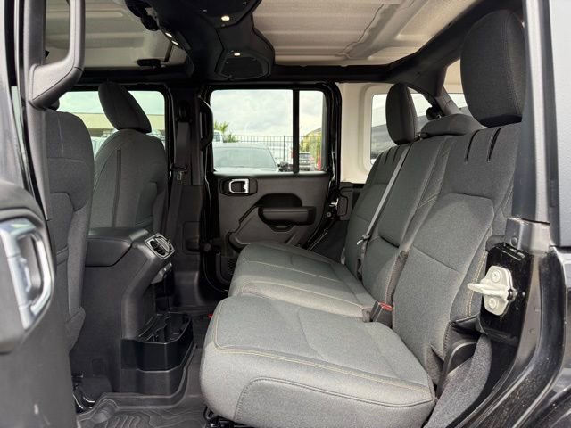 Used 2024 Jeep Wrangler Unlimited w/ Convenience Group image 34