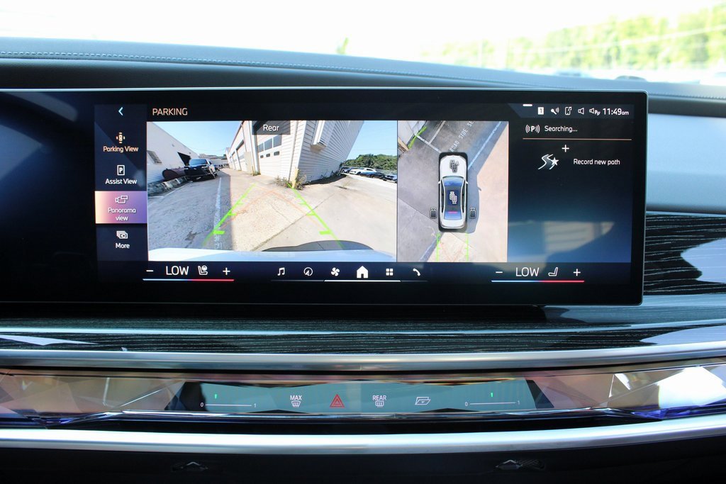Used 2025 BMW 740i image 19