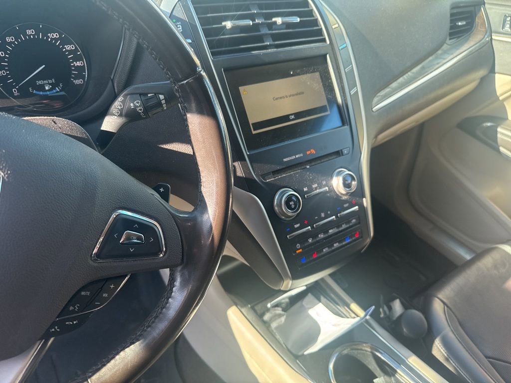 Used 2017 Lincoln MKC Reserve image 19