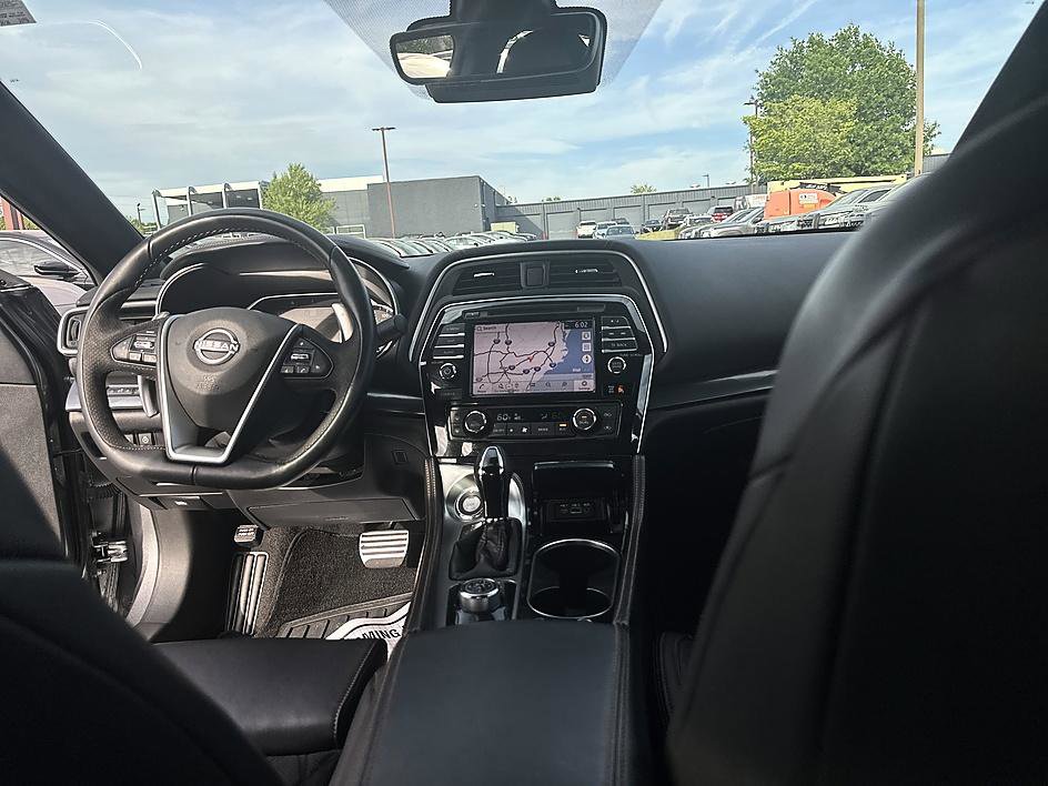 Certified 2023 Nissan Maxima SR w/ Sport Mat Group FWD image 18