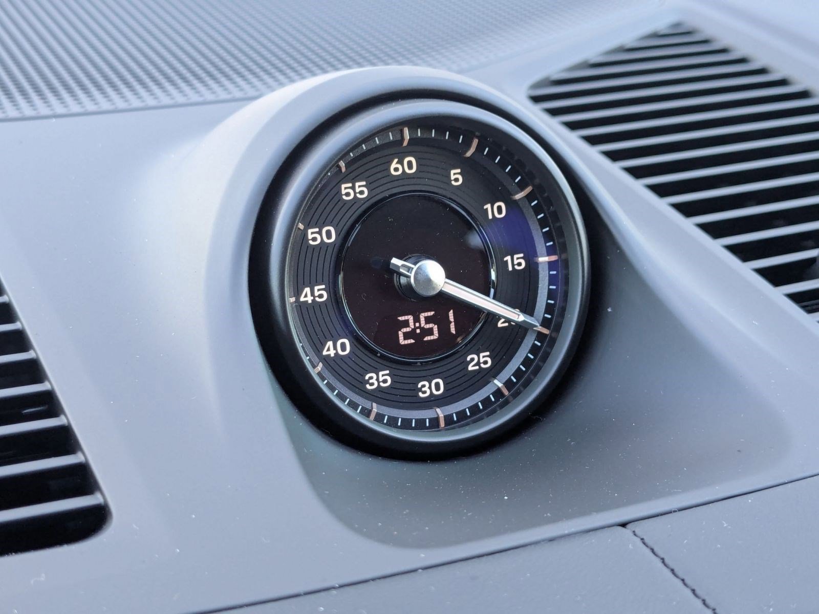 New 2026 Porsche Cayenne S image 21