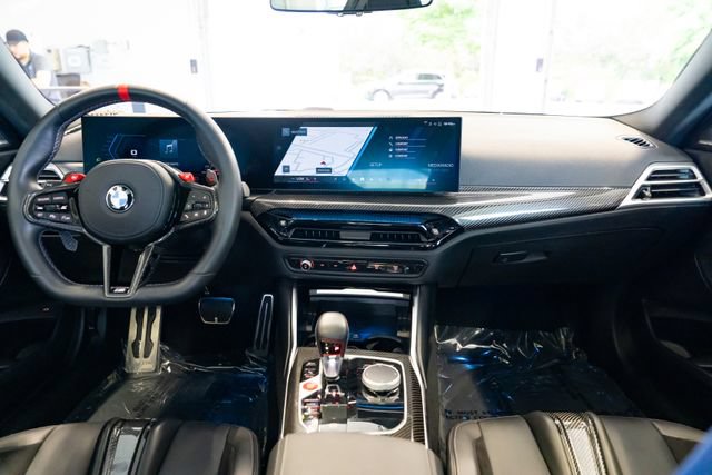 Used 2025 BMW M2 w/ Lighting Package RWD image 9