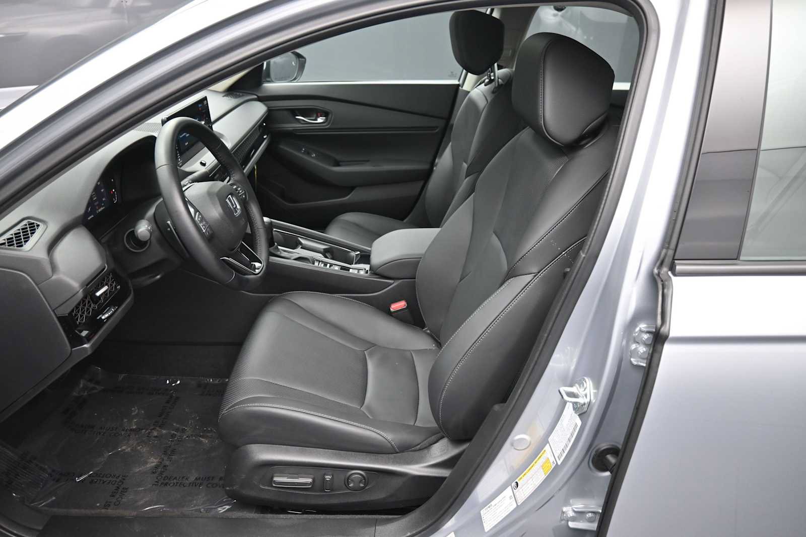 Used 2025 Honda Accord EX-L image 19