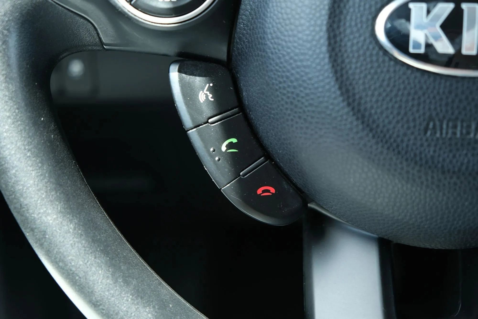 Used 2016 Kia Soul + image 32