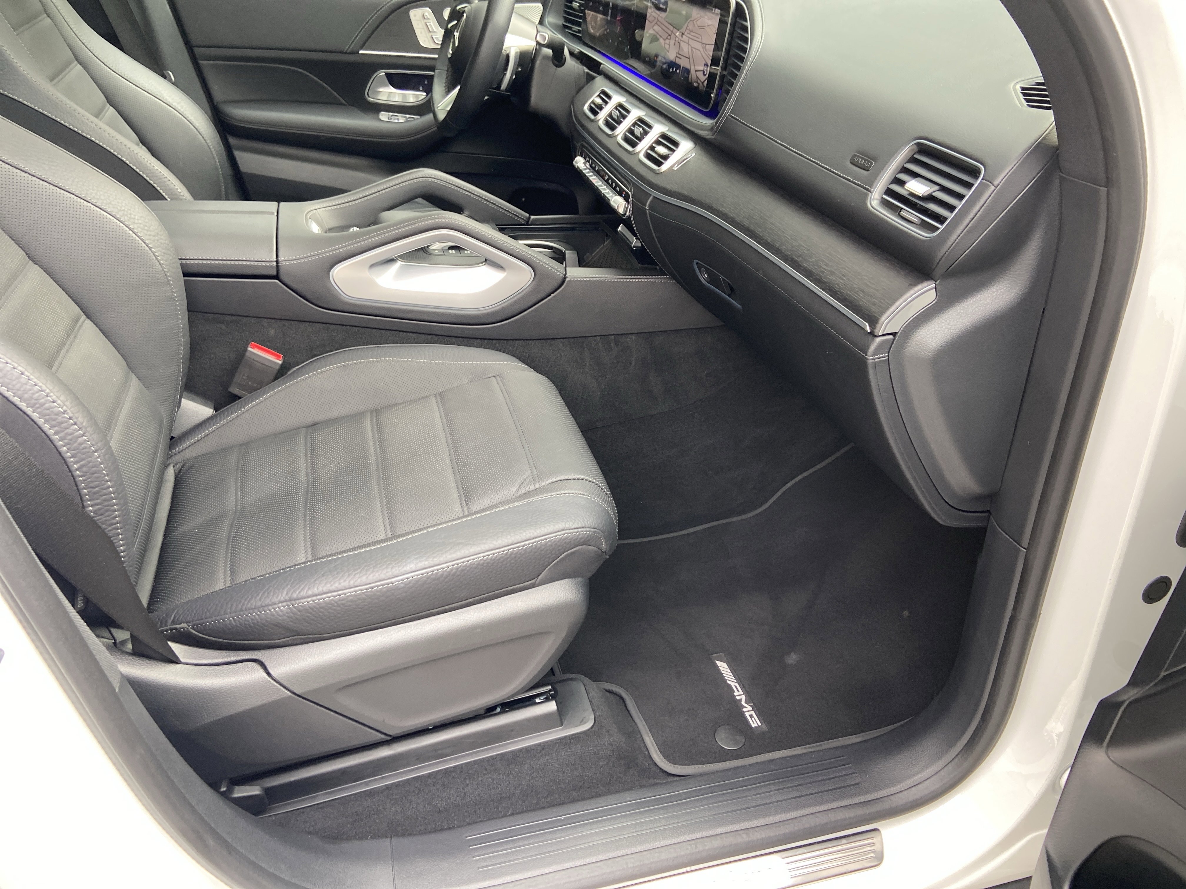 Certified 2025 Mercedes-Benz GLS 580 4MATIC image 54
