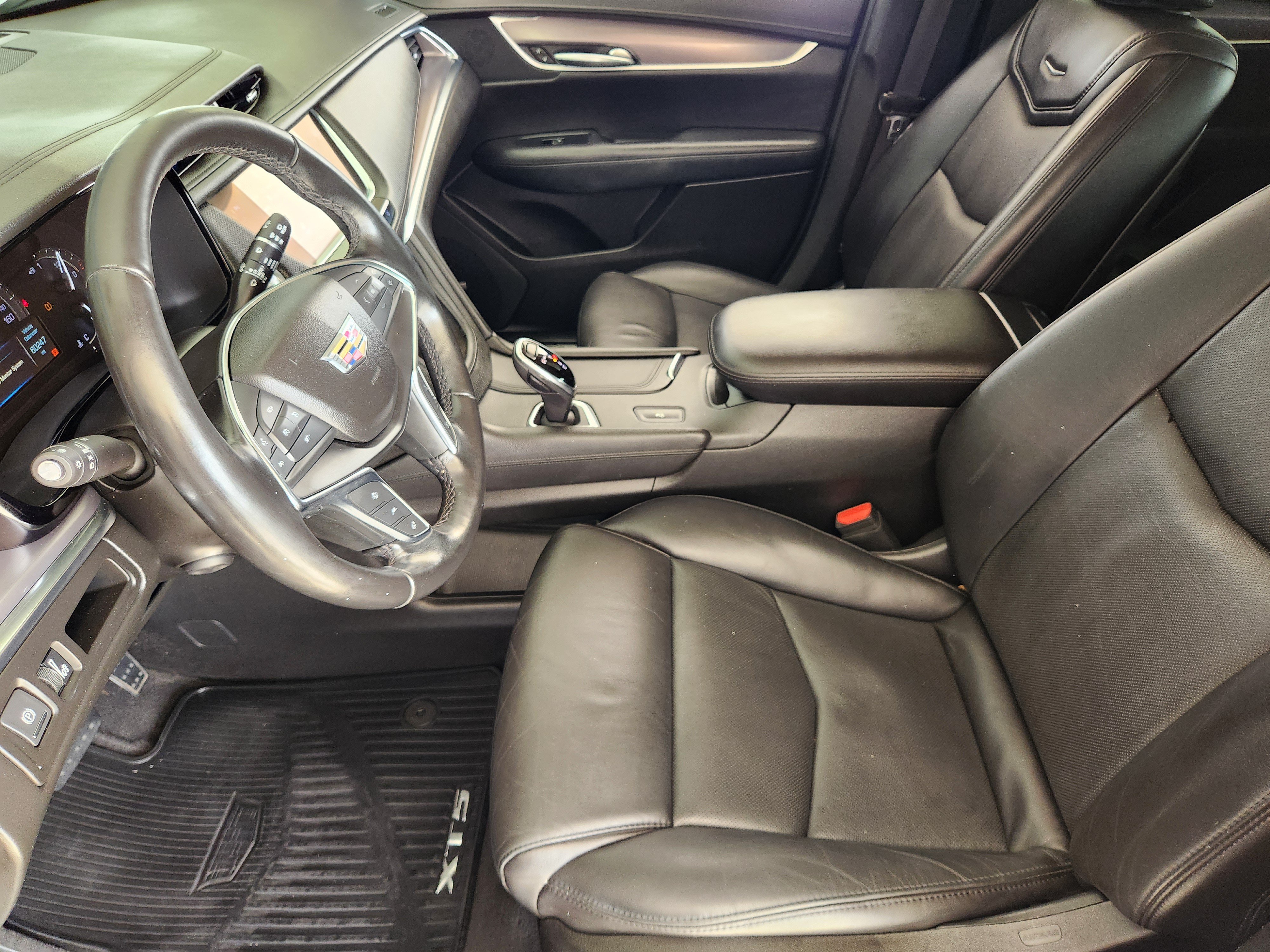 Used 2019 Cadillac XT5 Luxury FWD image 14