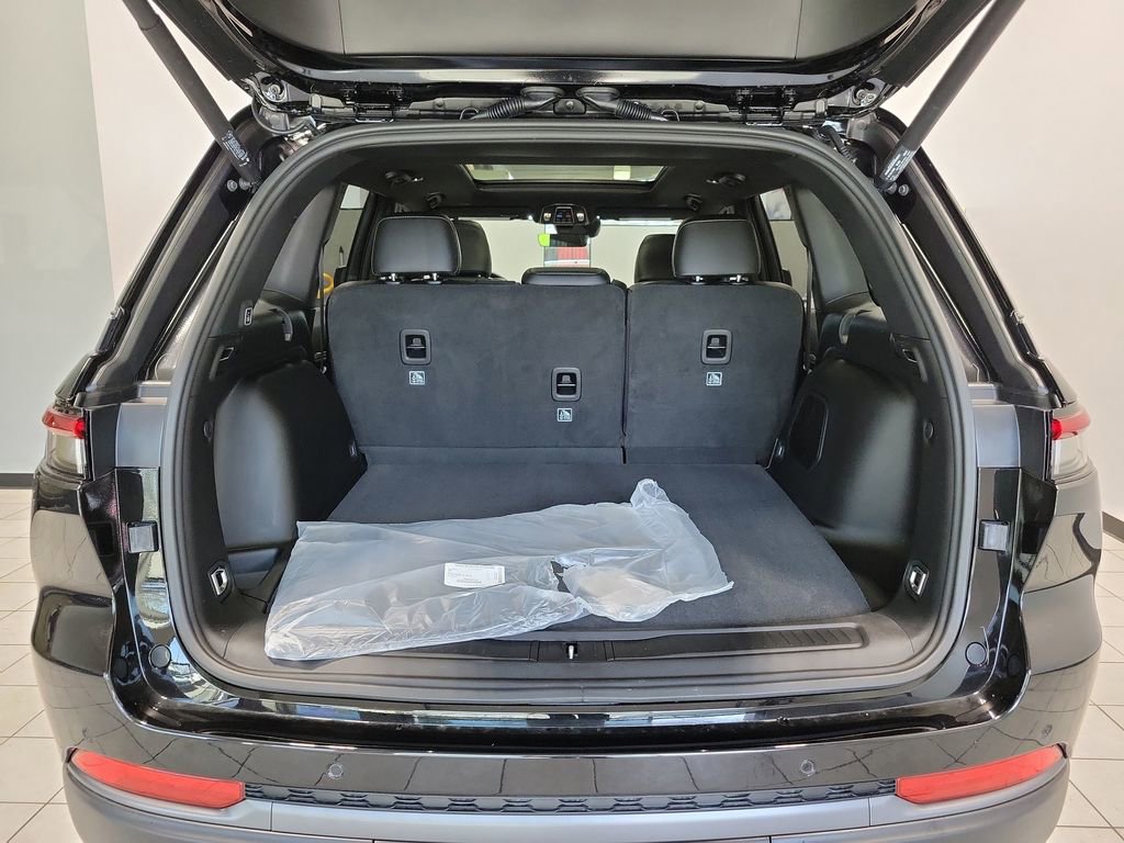 New 2026 Jeep Grand Cherokee Limited image 7