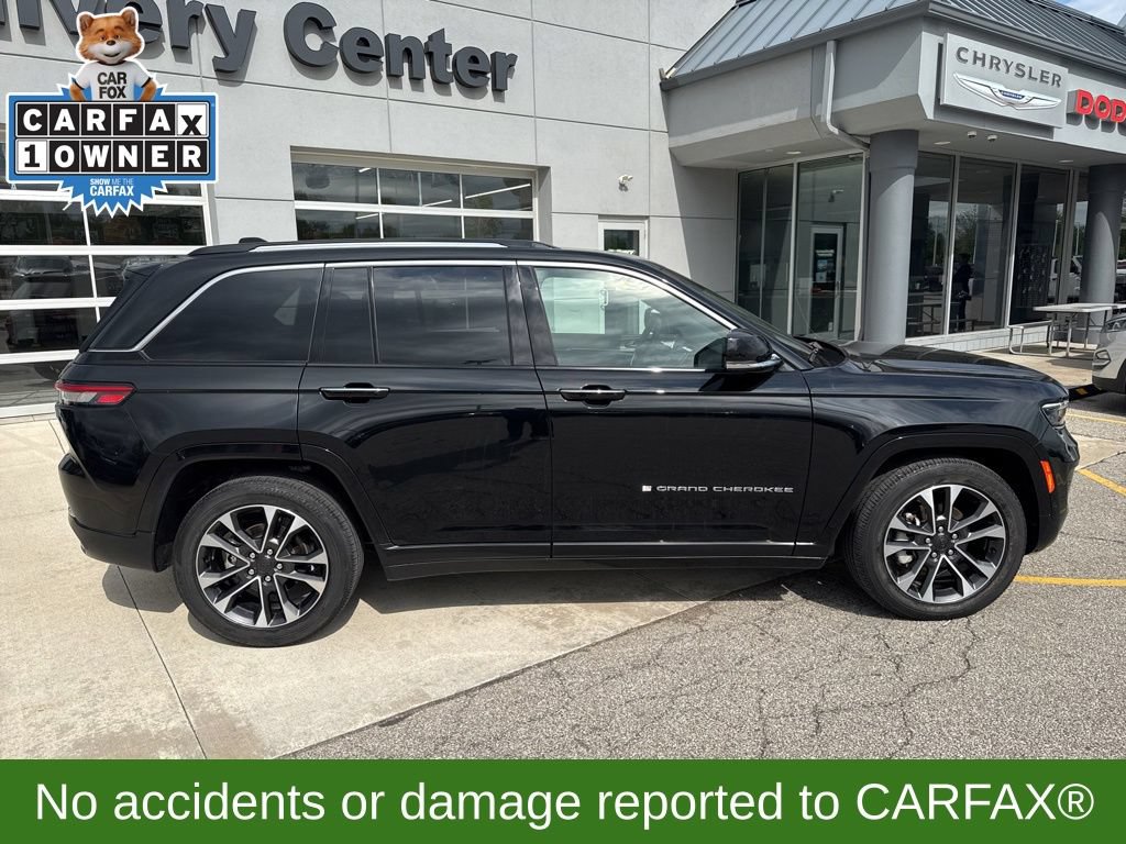 Used 2023 Jeep Grand Cherokee Overland w/ Luxury Tech Group IV AWD/4WD image 4