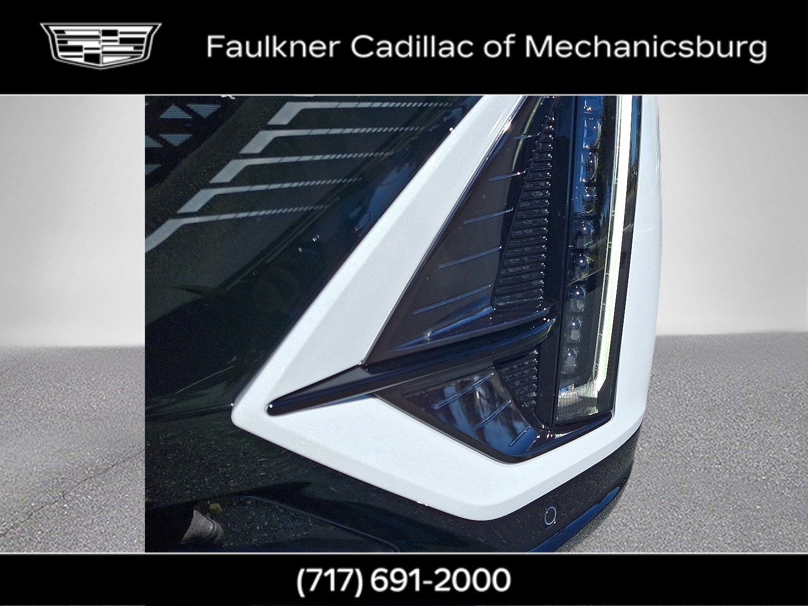 New 2026 Cadillac Lyriq Sport w/ LPO, Blue Accent Package image 8