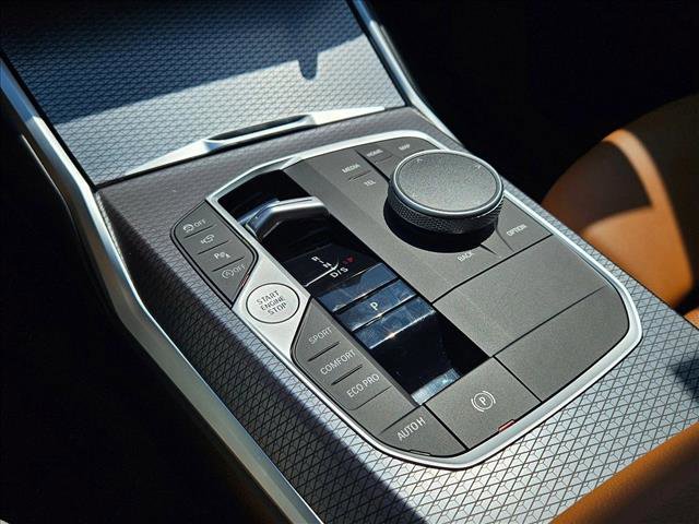 Used 2025 BMW 330i Sedan image 16