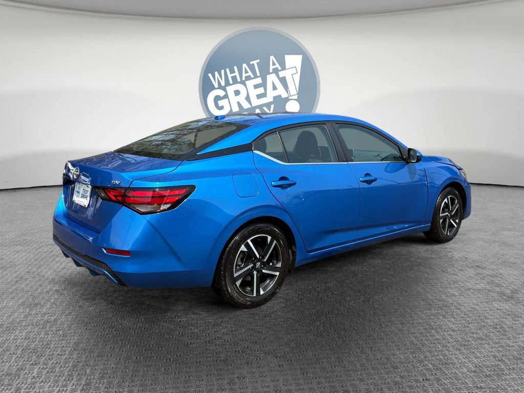 Used 2024 Nissan Sentra SV image 3