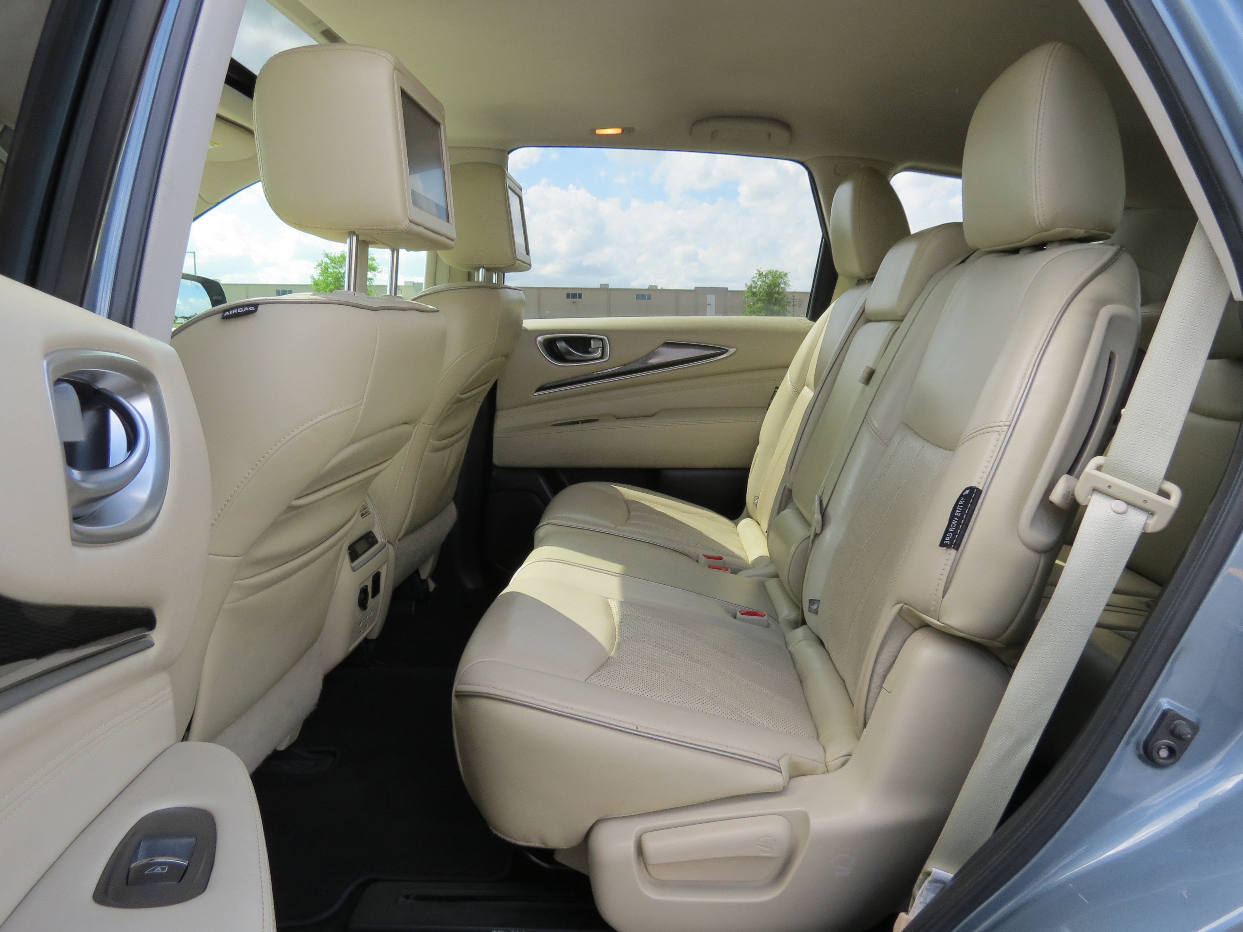 Used 2018 INFINITI QX60 FWD w/ Premium Plus Package image 26