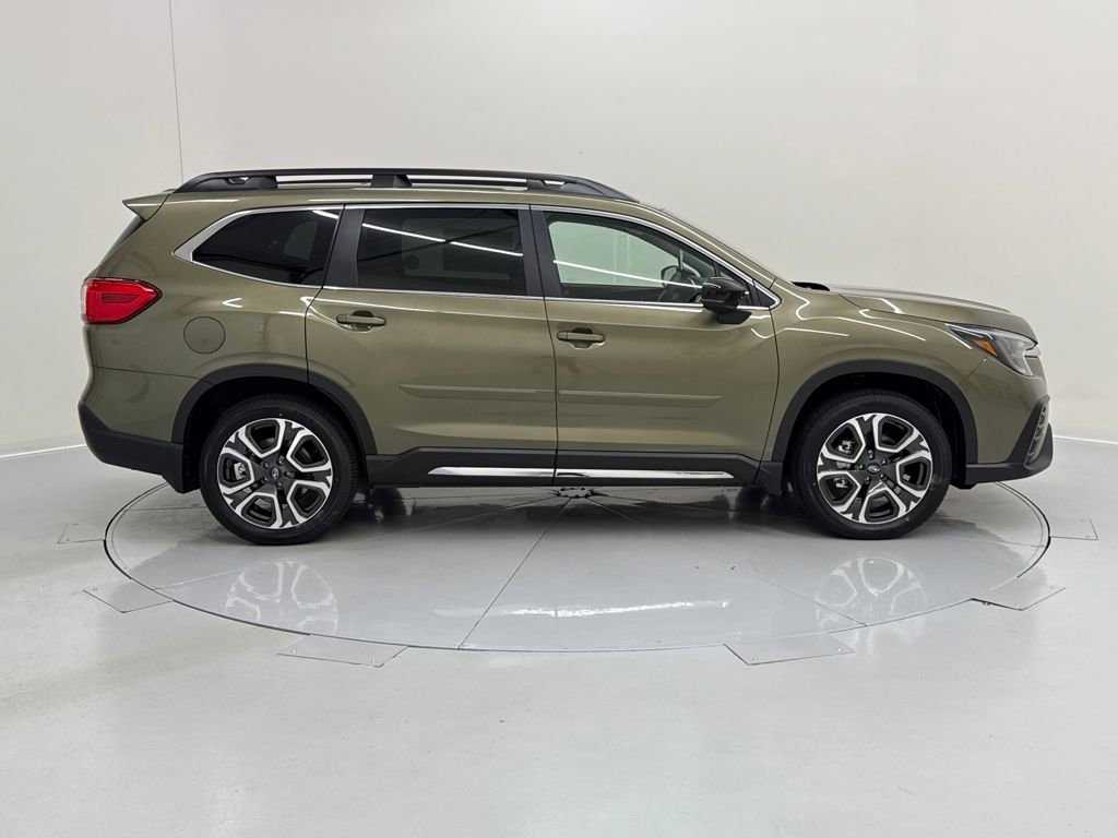 New 2025 Subaru Ascent Limited image 7