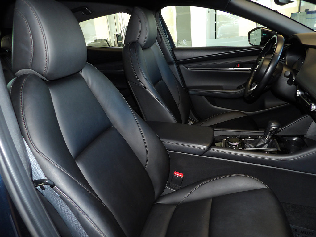 Certified 2025 MAZDA MAZDA3 s Sport FWD image 14